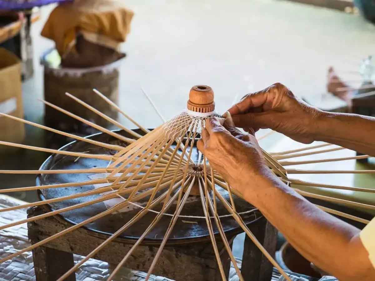 What are the most popular types of handicrafts