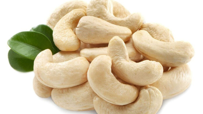 Which vitamin is found in cashew