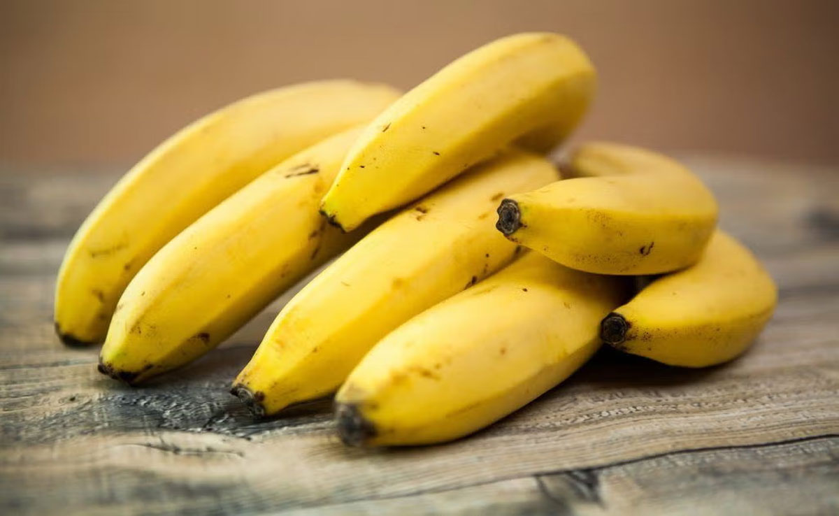 Do you want to control Uric Acid level? Include bananas in your diet, know when and how to consume them