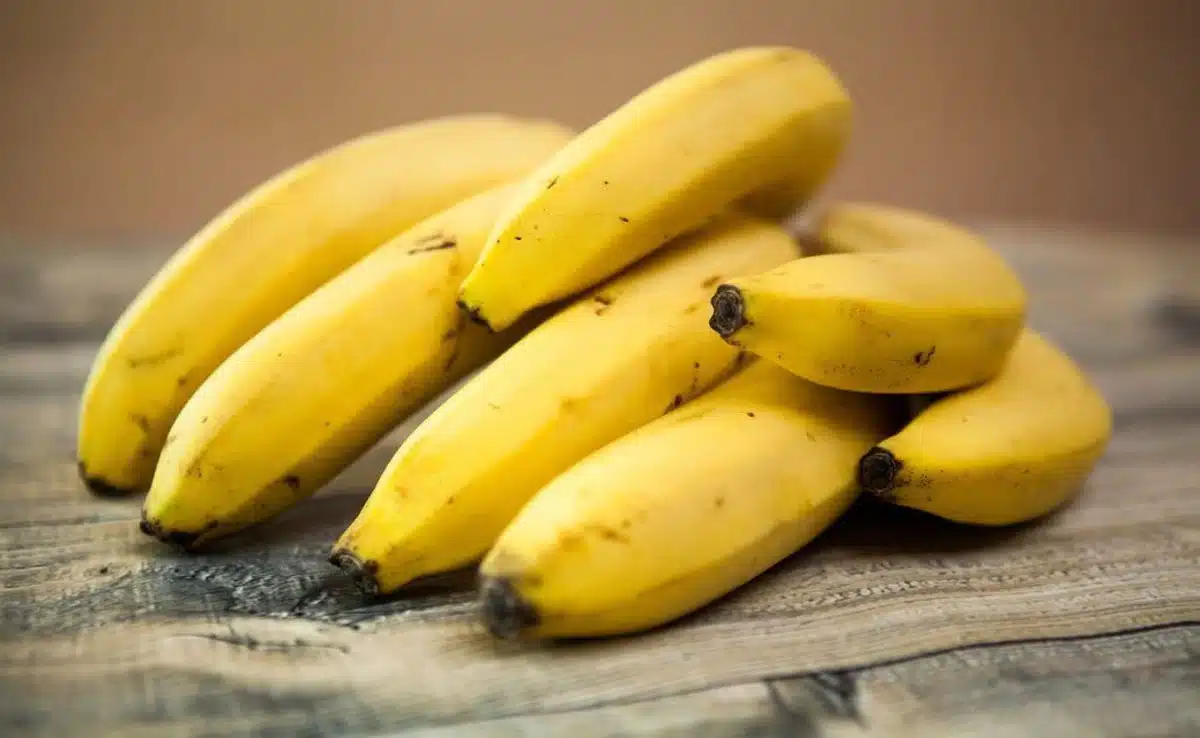 Do you want to control Uric Acid level? Include bananas in your diet, know when and how to consume them