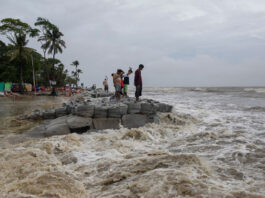 Cyclone Fengal: Cyclone reaches near Tamil Nadu, disaster teams on high alert