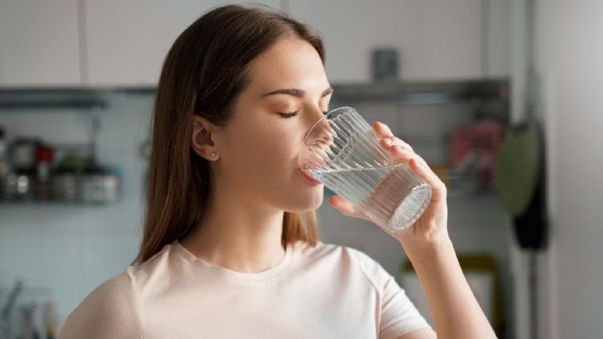 Drinking less water in winter can have adverse effects on bones and joints, know how to avoid it?