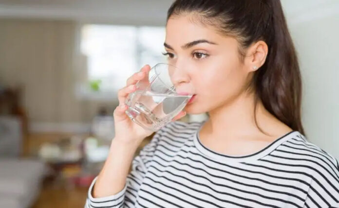 Drinking less water in winter can have adverse effects on bones and joints, know how to avoid it?