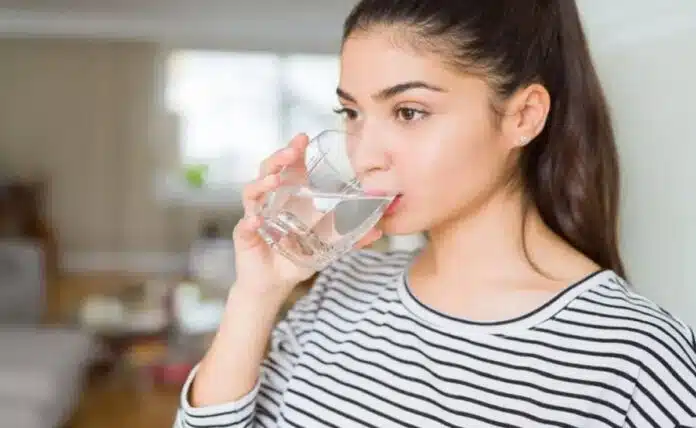 Drinking less water in winter can have adverse effects on bones and joints, know how to avoid it?