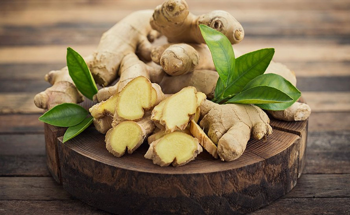 Ginger juice can help in reducing cholesterol, know when and in what quantity it should be consumed.