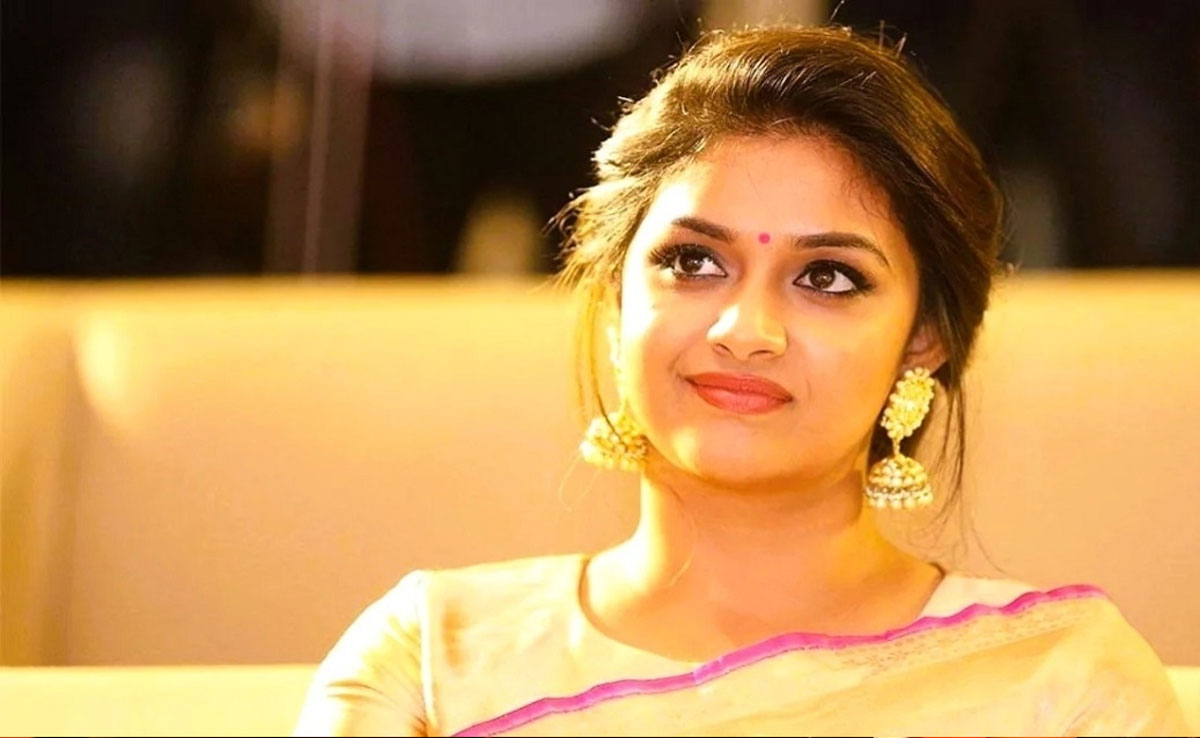 Keerthy Suresh visits Tirupati temple before her wedding with boyfriend Antony Thattil