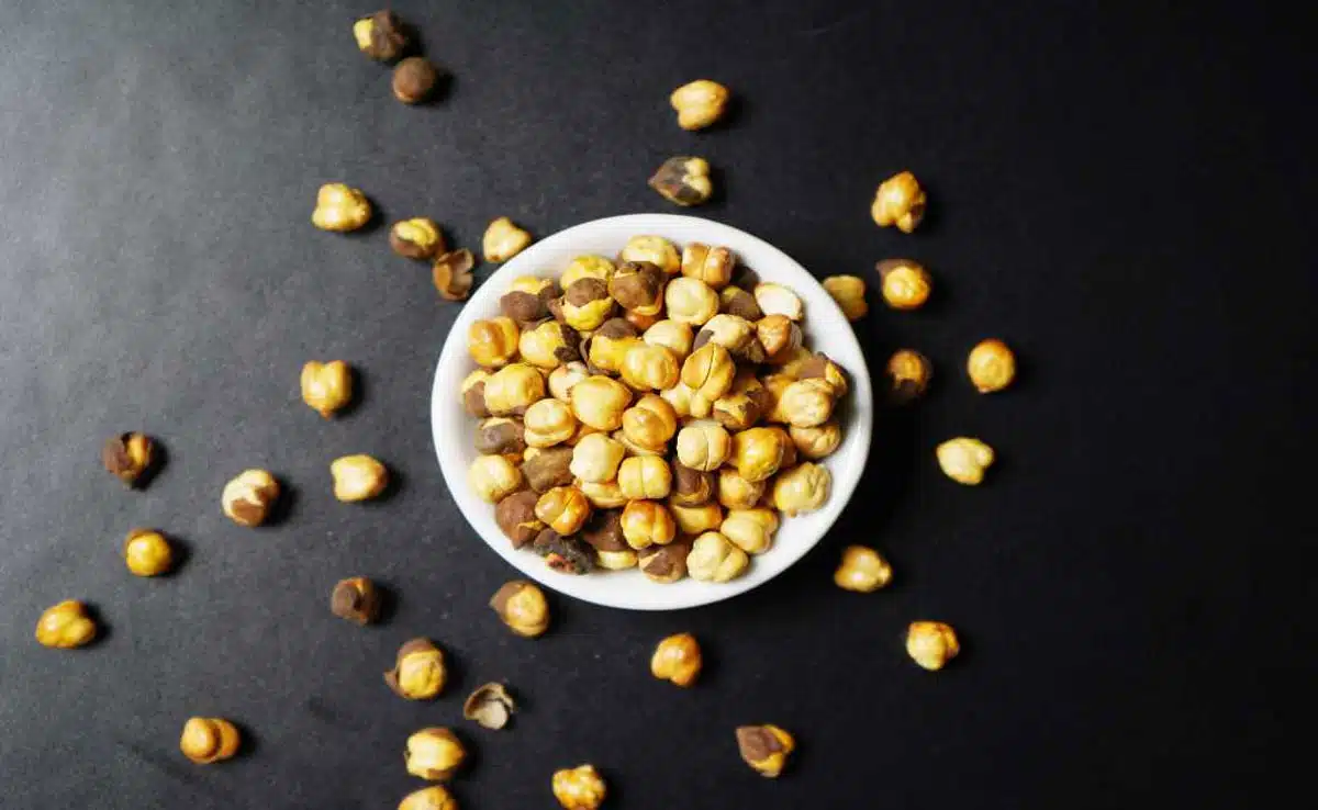 Amazing Health Benefits of Eating Roasted Chickpeas with Shells