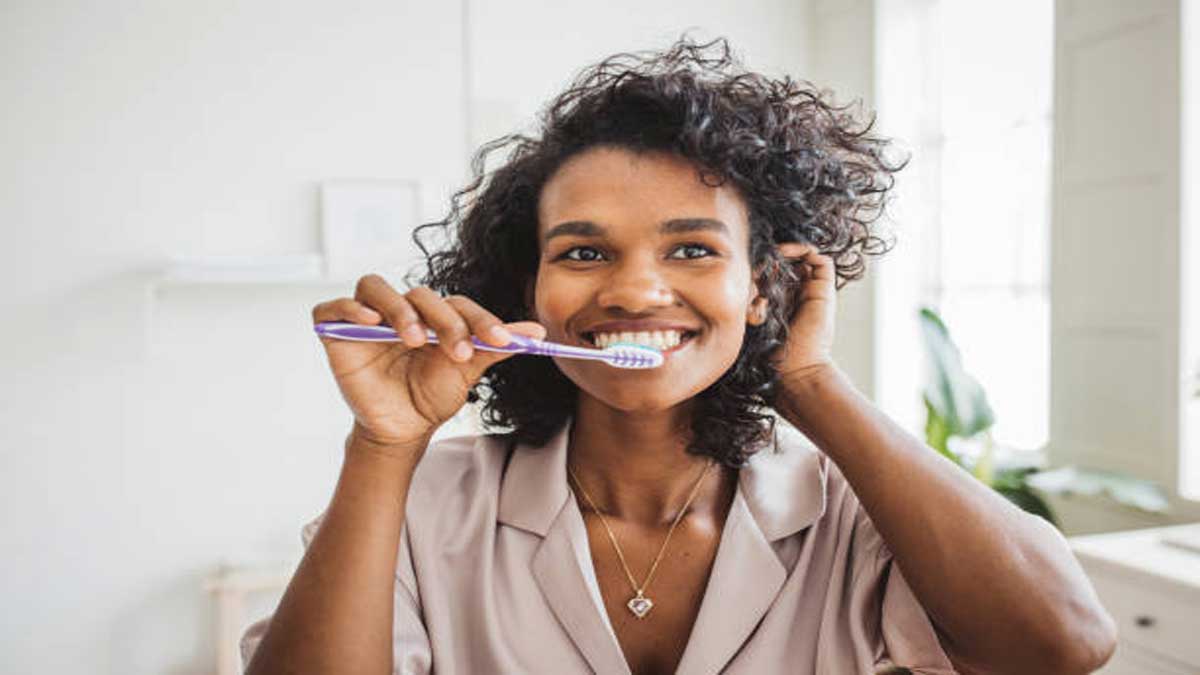 keep teeth shiny and healthy