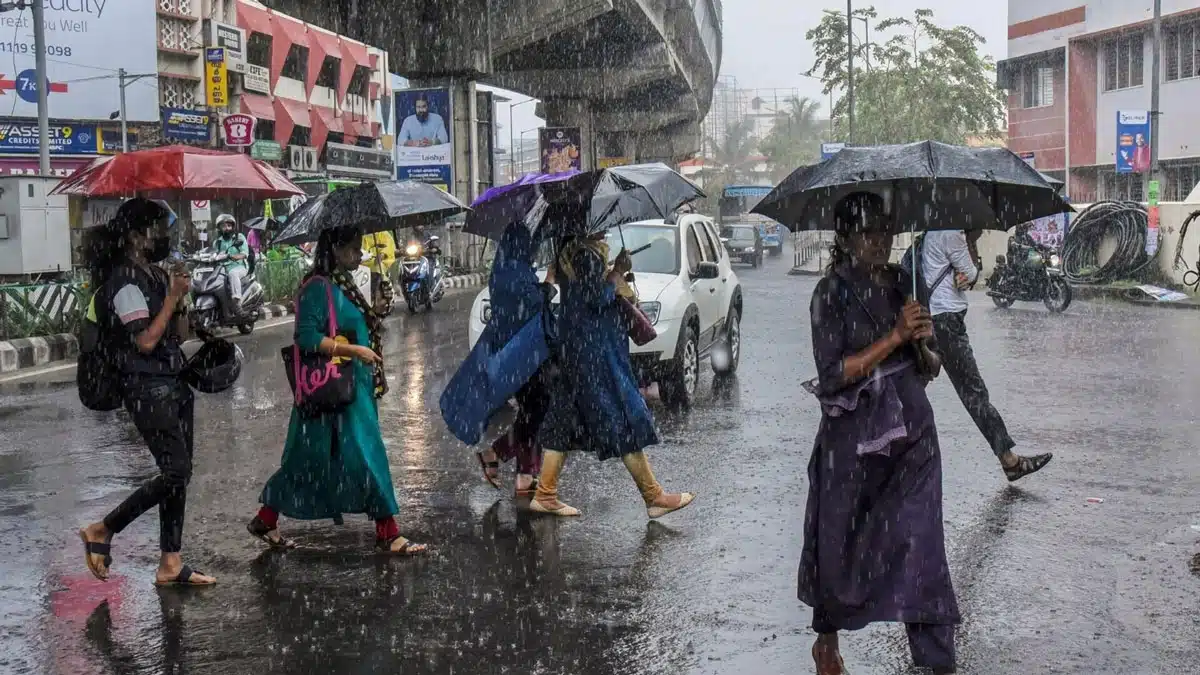 yellow alert issued for 10 districts in Kerala