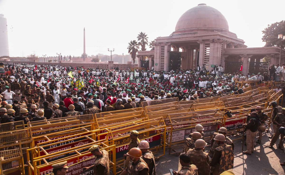 Noida: 160 protesting farmers arrested for protesting at Dalit Prerna Sthal