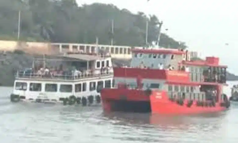 Boat capsizes near Gateway of India in Mumbai, 30 to 35 people stranded in sea