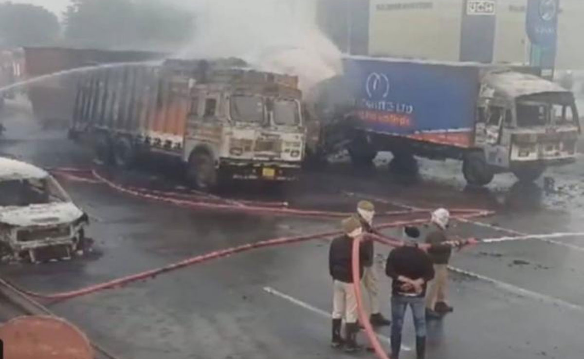 Massive explosion in CNG tanker on Jaipur-Ajmer highway, five dead, many injured