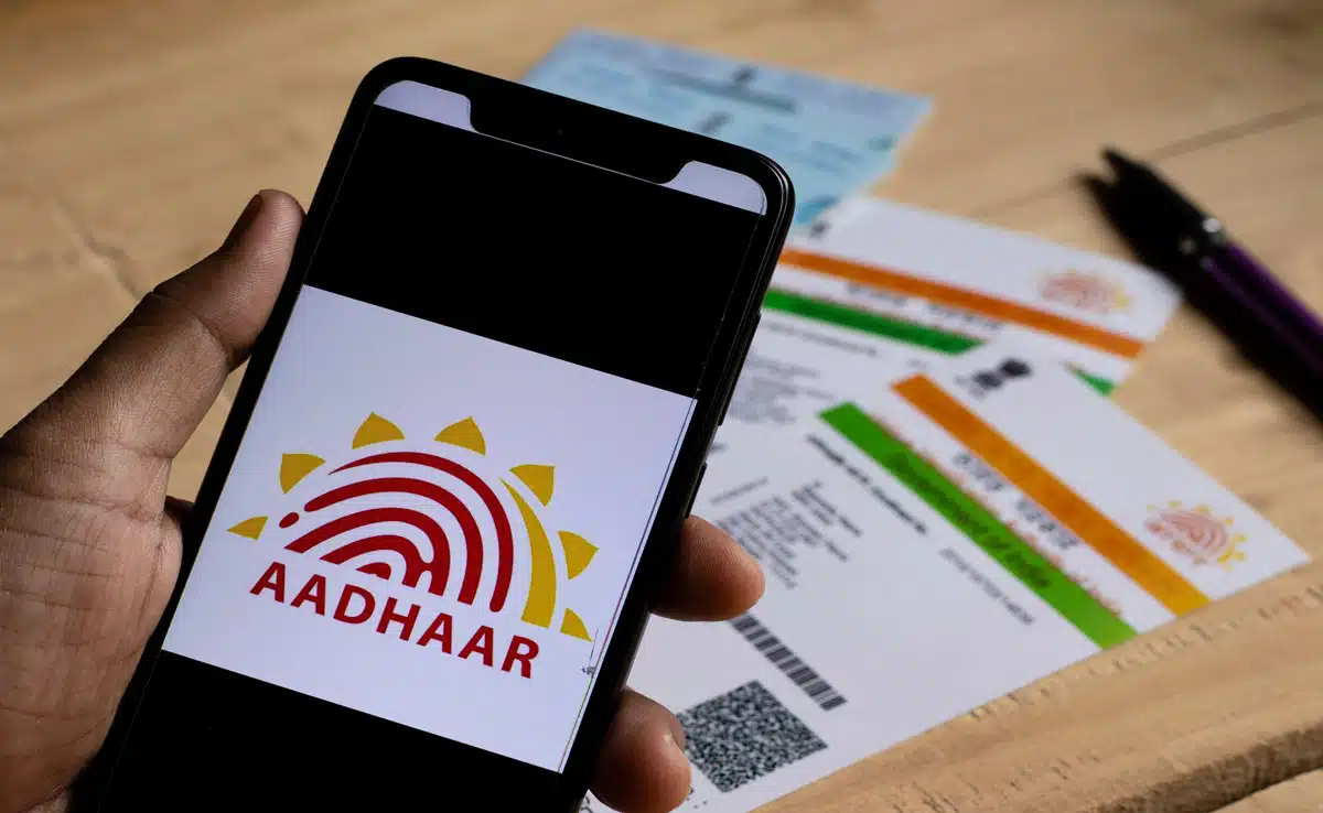 Aadhaar card के दुरुपयोग धोखाधड़ी में एक सॉफ्टवेयर इंजीनियर को 12 करोड़ की चपत लगी