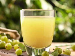 6 benefits of drinking Amla and Ginger juice every morning