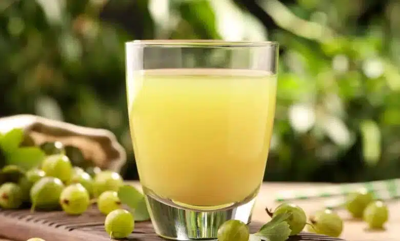 6 benefits of drinking Amla and Ginger juice every morning