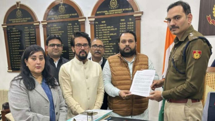 BJP delegation led by Anurag Thakur filed a police complaint against Rahul Gandhi