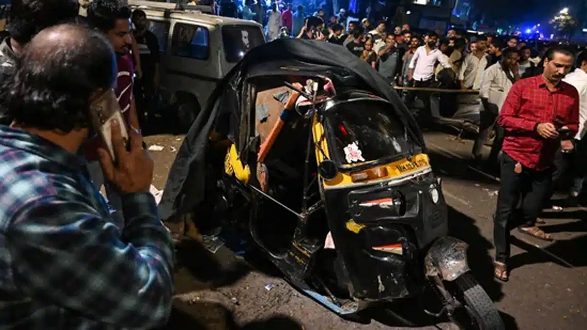 Uncontrolled bus hits pedestrians and vehicles in Mumbai's Kurla, 7 killed, 49 injured