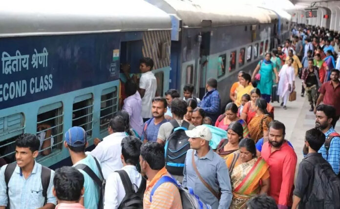 Central Railway will run 48 special trains in Mumbai, Pune and Kochuveli for Christmas and New Year, starting from