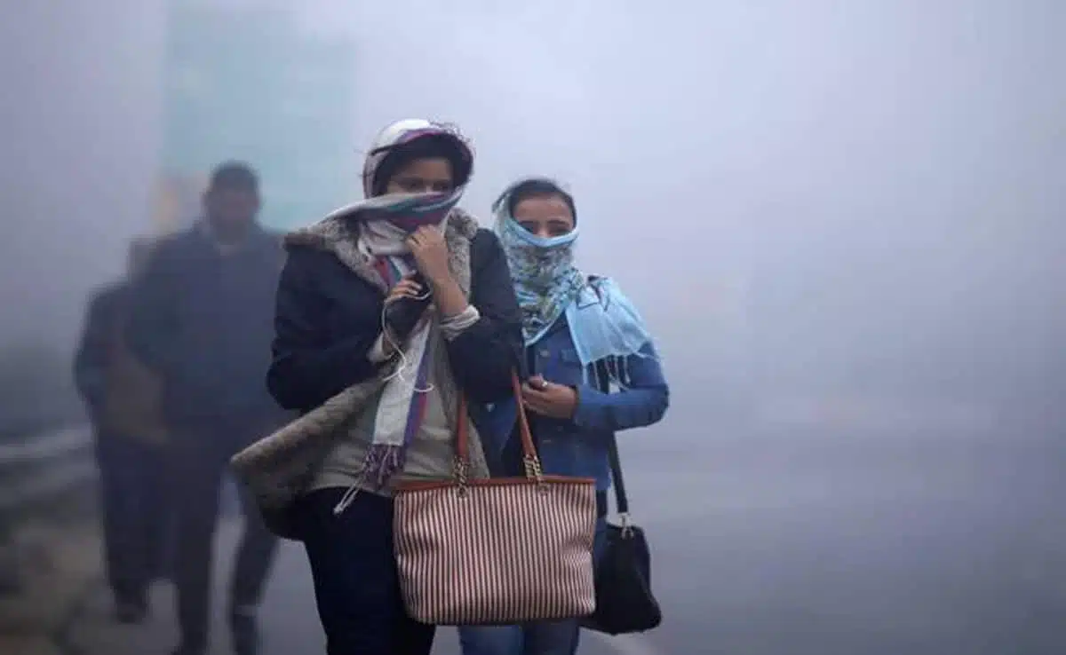 Delhi: The city's temperature remained at 9 degrees Celsius amid cold wave, 'poor' AQI recorded