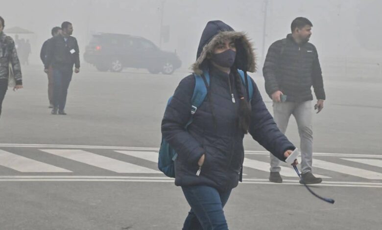 Delhi: The city's temperature remained at 9 degrees Celsius amid cold wave, 'poor' AQI recorded