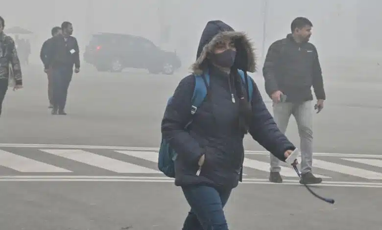 Delhi: The city's temperature remained at 9 degrees Celsius amid cold wave, 'poor' AQI recorded
