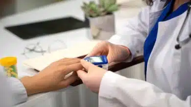 Diabetes patients should chew this thing before sleeping, it will help in avoiding these serious health problems.
