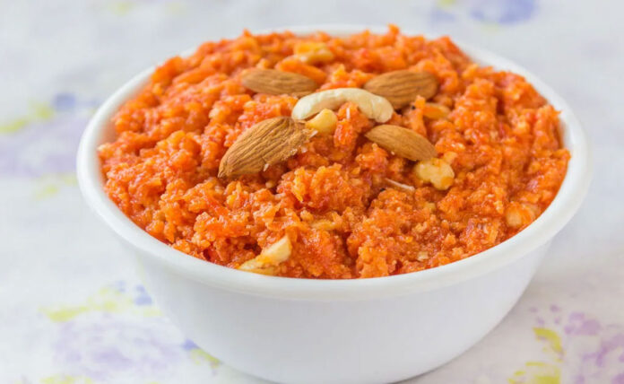 Gajar Ka Halwa: Enjoy the winter season with this delicious halwa.