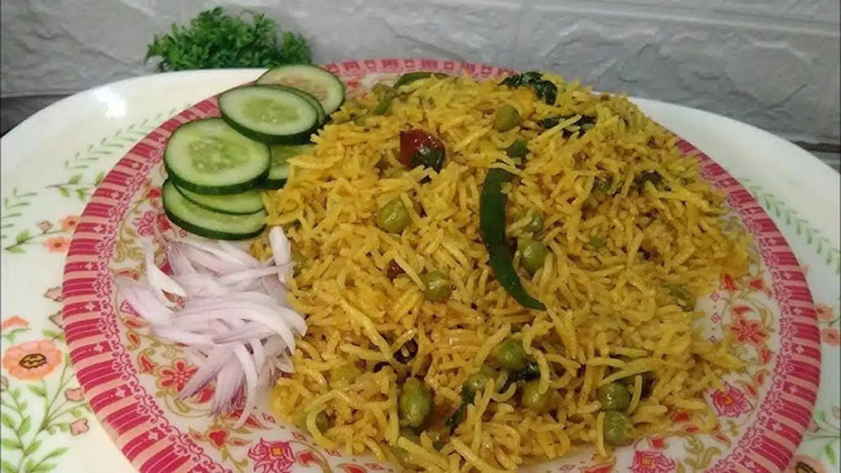 Green Chana Pulao: Must try this healthy pulao this winter