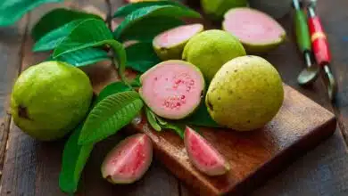 Eating Guava in winter provides relief from these problems
