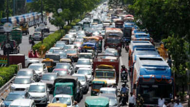 Heavy traffic jam on Delhi-Noida border before farmers' protest march, barricades installed