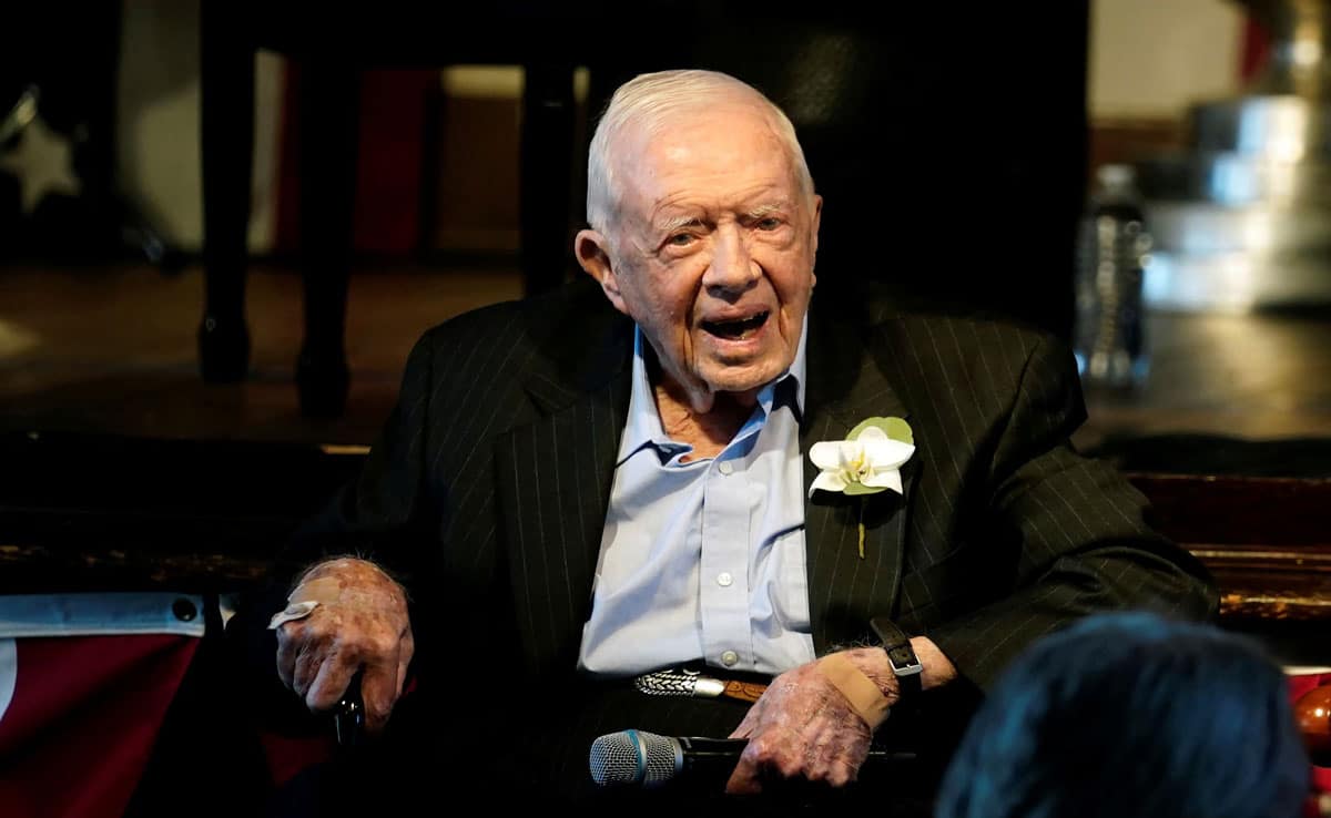 Jimmy Carter dies at the age of 100