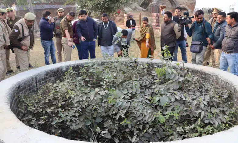 Inspection for the preservation of ancient heritage in Sambhal