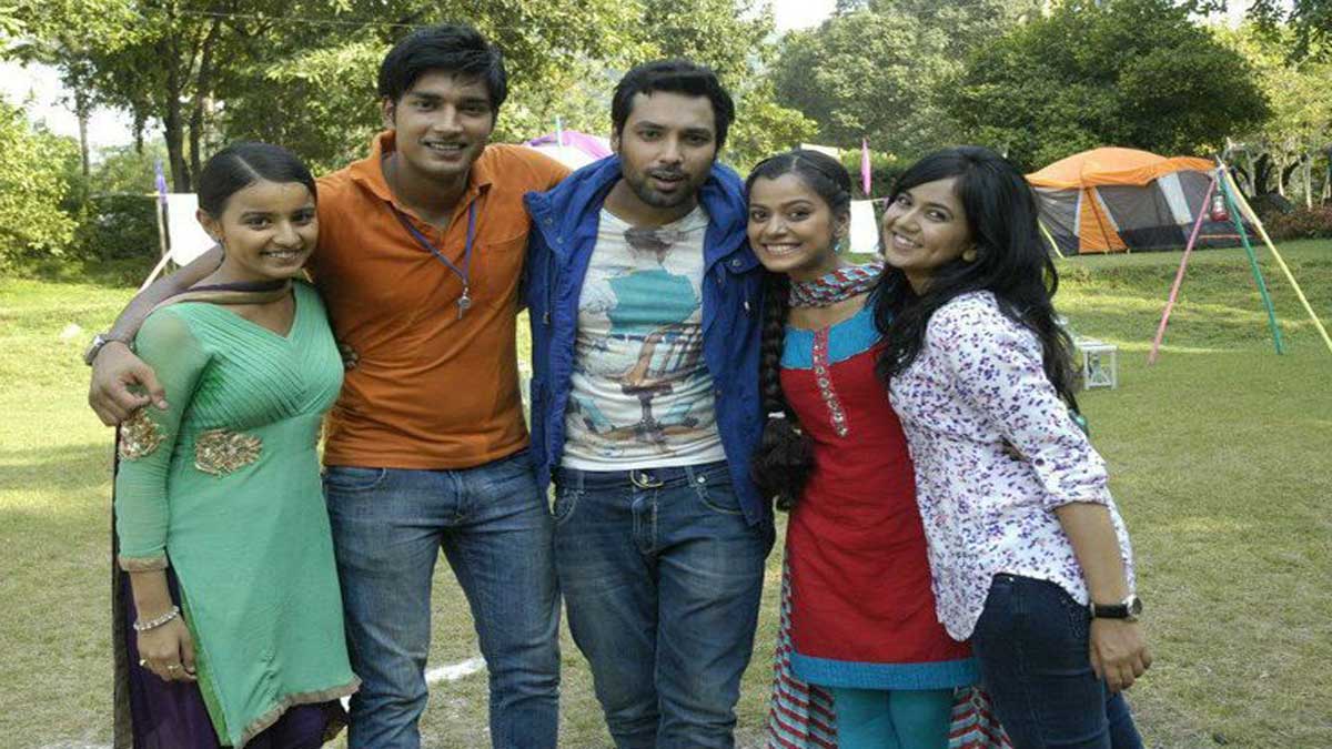 Sapne Suhaane Laakpan Ke