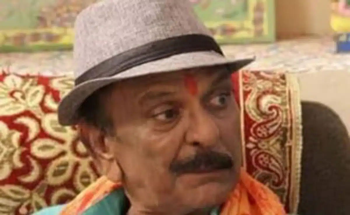 Family of Bhojpuri film industry's famous villain Vijay Khare dies at the age of 72