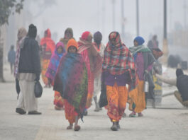 Shivering cold hits Delhi, temperature is continuously decreasing