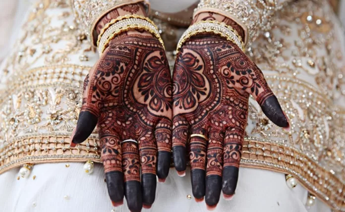 6 Tips for Dark Color Mehndi During Winters