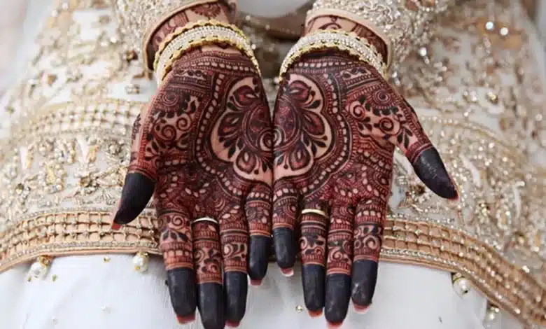 6 Tips for Dark Color Mehndi During Winters