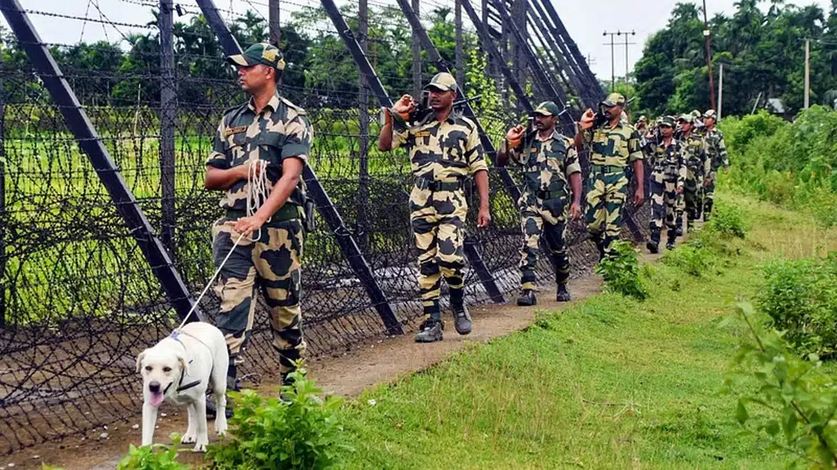 
Mamata Banerjee accuses BSF of allowing infiltrators from Bangladesh to enter