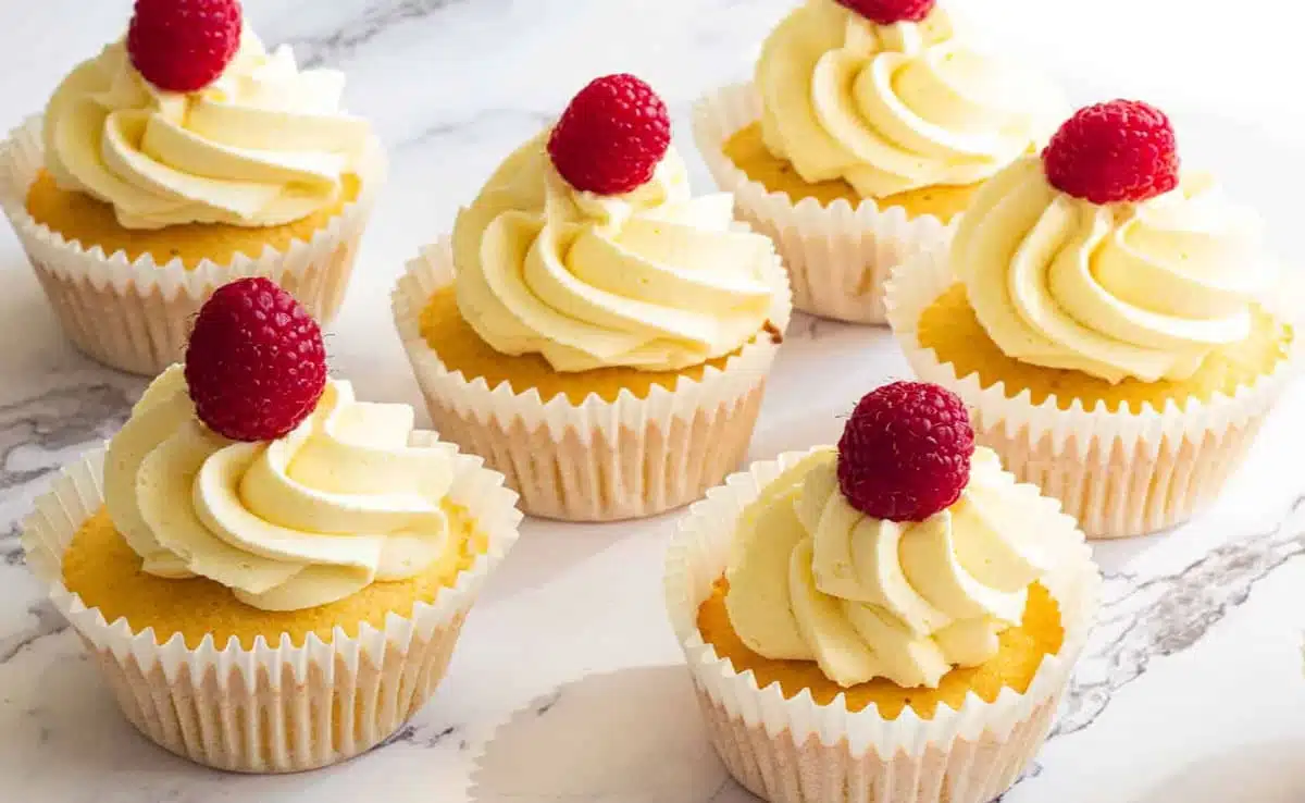 Cupcake: Cupcake Recipes to Delight Your Guests on New Year