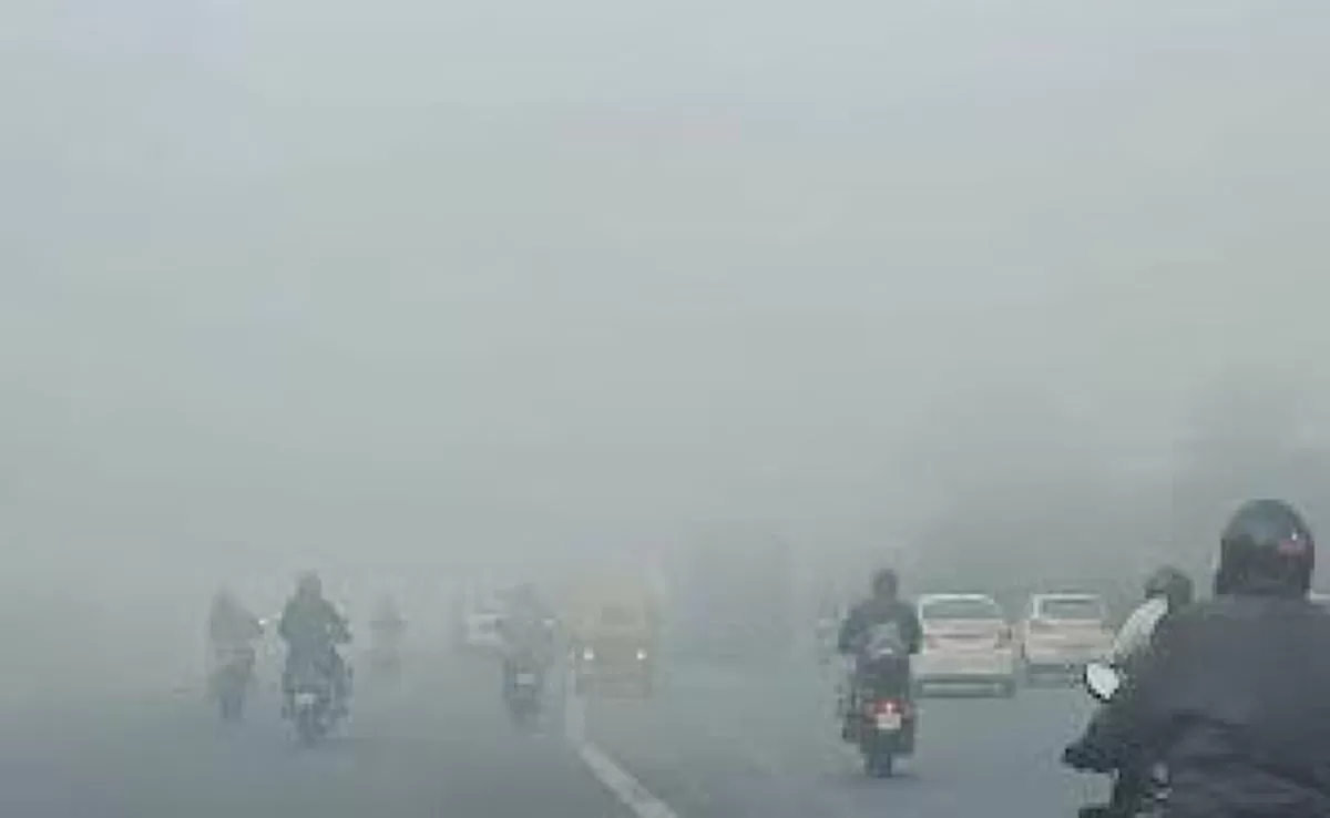 Chance of rain in Delhi-NCR, IMD shares update on fog and temperature