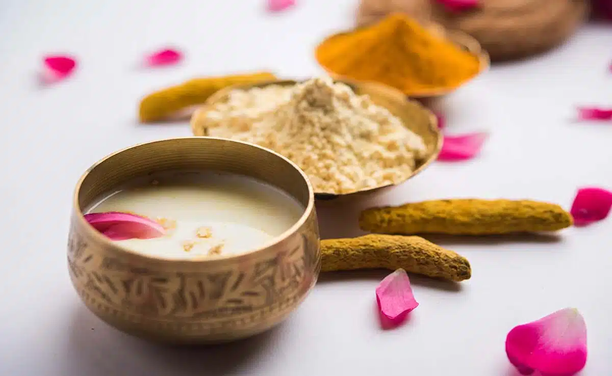 Milk or Curd: What to mix in gram flour to make face pack? Know the skin related benefits