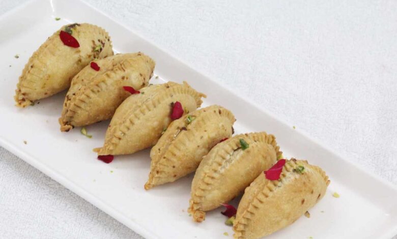 Gujiya has a special significance on Holi.