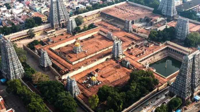 Meenakshi Amman Temple: Devotion, Architecture