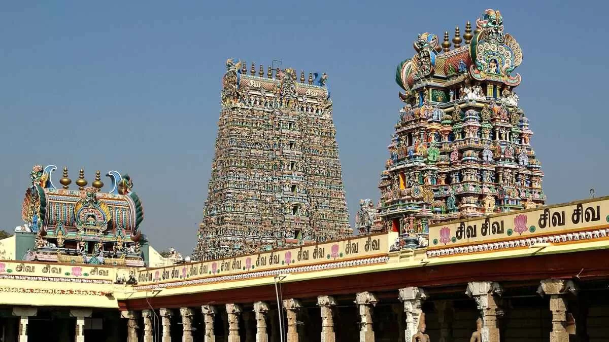 Meenakshi Amman Temple: Devotion, Architecture