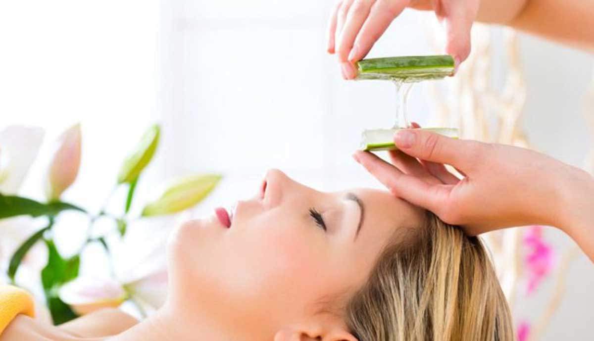 How to Use AloeVera Gel for Skin Care