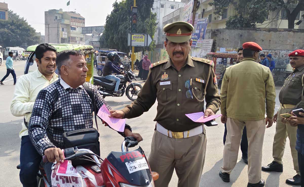 Cops campaign to improve traffic in Sambhal