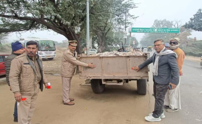 Emphasis on reflector tape in Sambhal