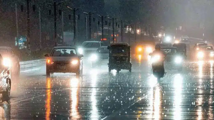 Two days rain alert issued in Delhi, possibility of further drop in temperature