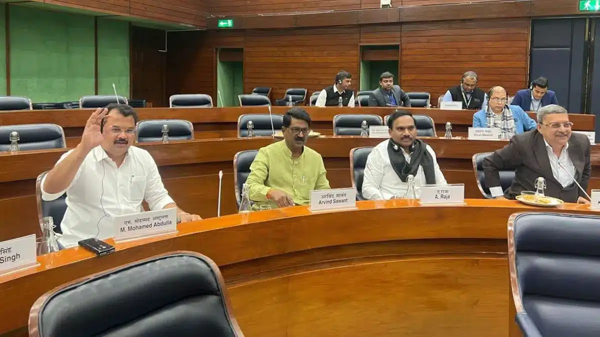 
Parliament Waqf panel accepts amendments by NDA MPs and rejects opposition's changes