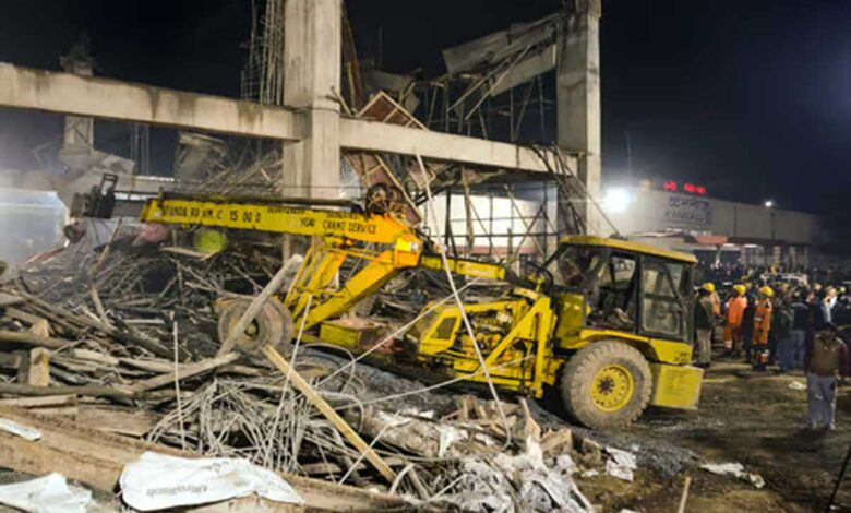 Worker injured due to lintel collapse in Kannauj